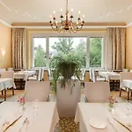 Park Igls - Medical Spa منتجع *